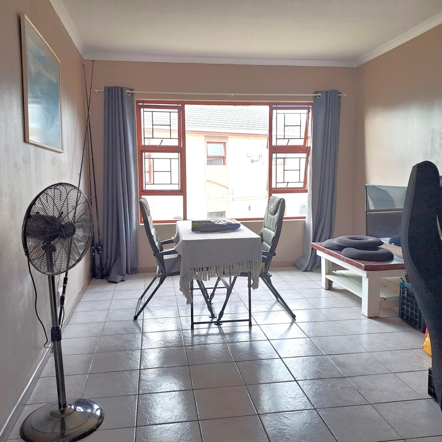 2 Bedroom Property for Sale in Whispering Pines Western Cape